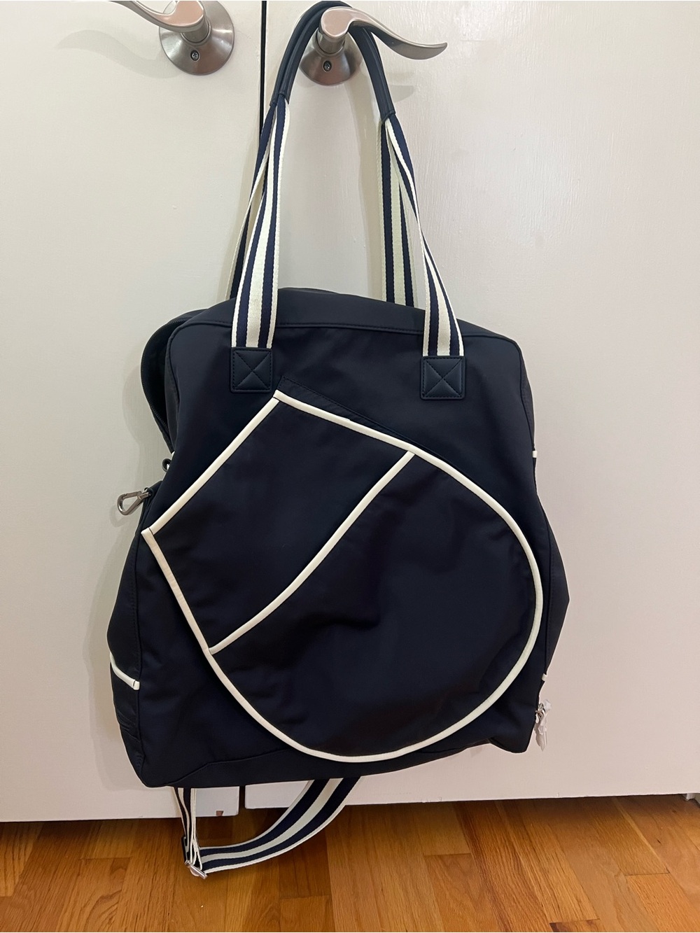 New w/o tags Mark & Graham Navy Tennis Tote with White Trim and Striped Straps